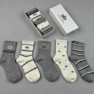 Alo Yoga Socks 5 Pack